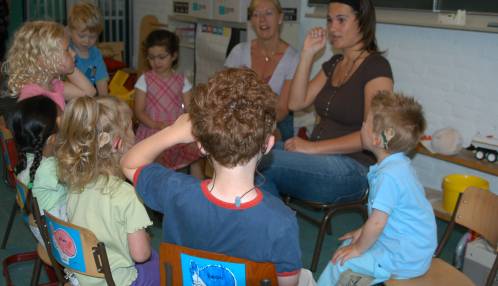 Welke  toekomst heeft het onderwijs aan doven en slechthorenden?