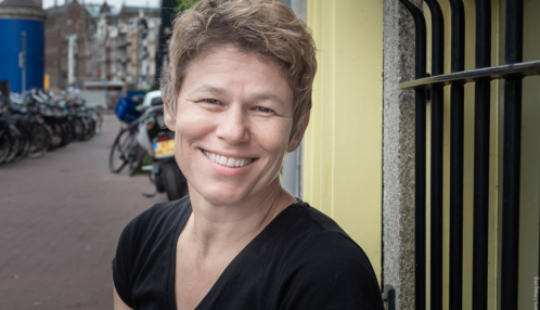 Joni Oyserman: "Gebarentaal is geen medische behandeling"