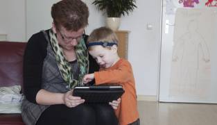 Interactief voorlezen met dove en slechthorende peuters